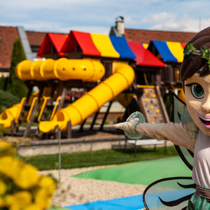 BABYLAND - exteriér